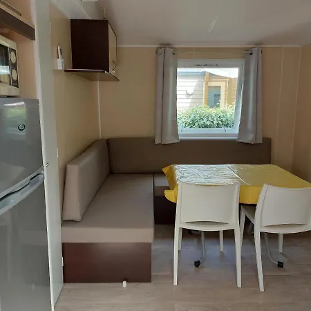 Mobil Confort 6 Personnes Climatise Au Pied Du Luberon